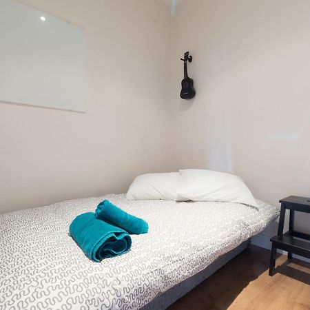 Apartamentos Eloisa Мадрид Стая снимка