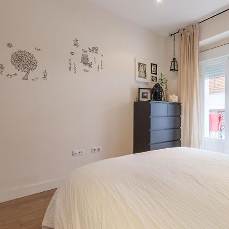 Apartamentos Eloisa Мадрид Стая снимка